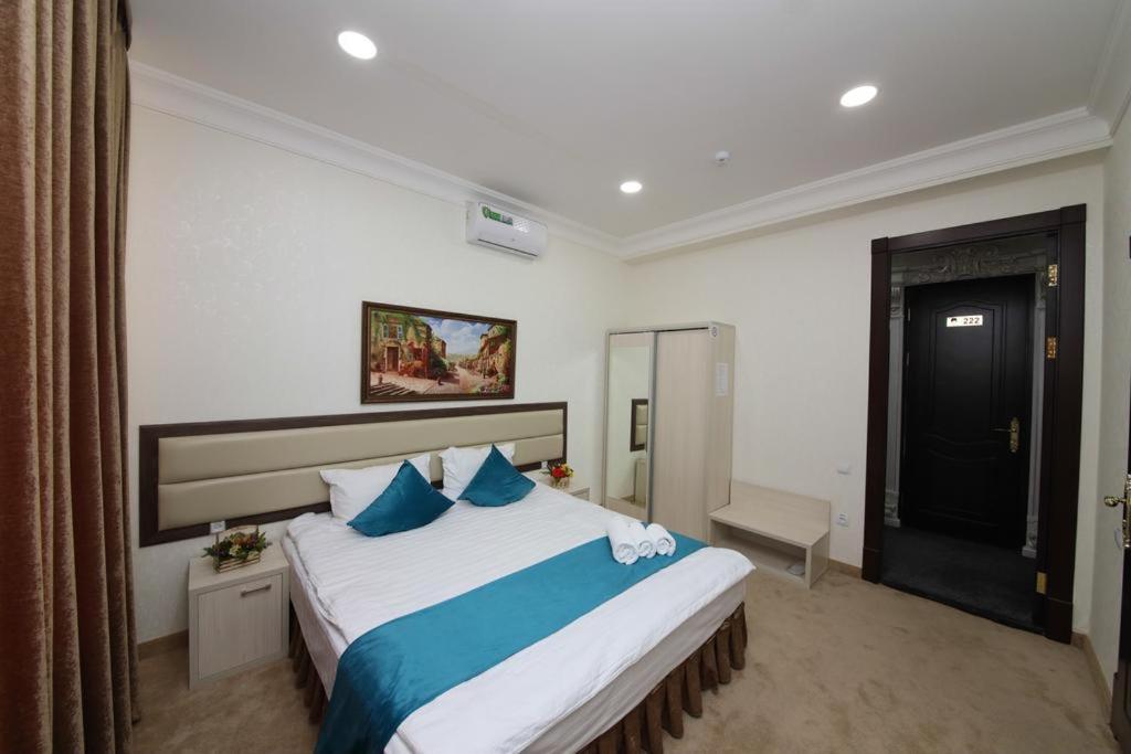 טשקנט Hotel Globus מראה חיצוני תמונה